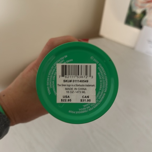 Starbucks green tumbler pink detail siren logo 2023 16oz (used once) - Picture 4 of 5